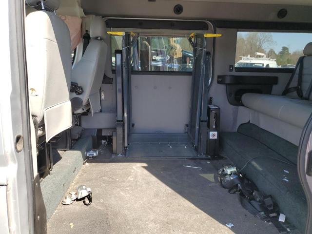 3C6TRVAG1JE147424 - 2018 RAM PROMASTER 1500 STANDARD Серебристый фото 11