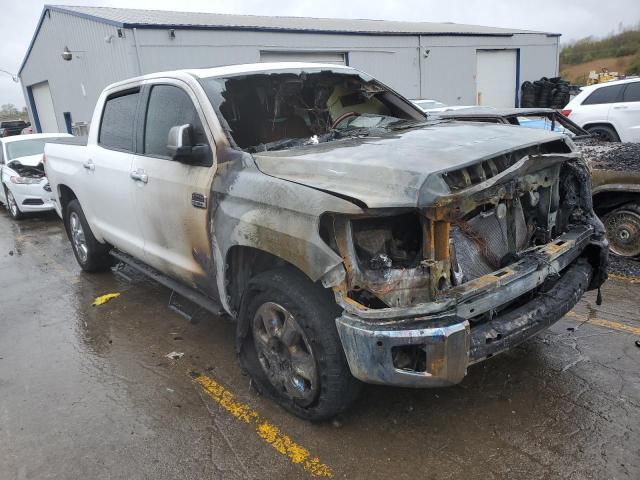 5TFAY5F18LX915846 - 2020 TOYOTA TUNDRA CREWMAX 1794 WHITE photo 4