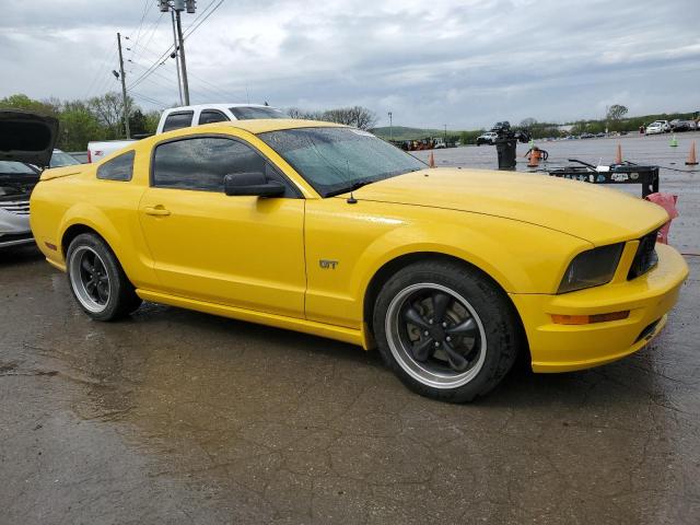 1ZVHT82H365105457 - 2006 FORD MUSTANG GT YELLOW photo 4
