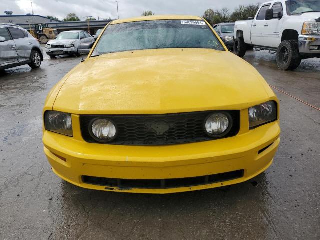 1ZVHT82H365105457 - 2006 FORD MUSTANG GT YELLOW photo 5