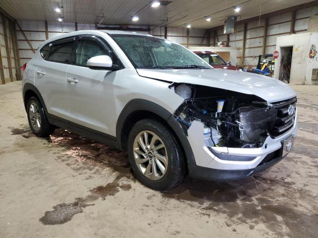 KM8J23A42HU546381 - 2017 HYUNDAI TUCSON SE SILVER photo 4