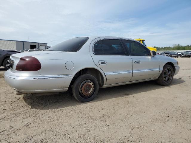 1LNFM97V8WY625594 - 1998 LINCOLN CONTINENTA SILVER photo 3