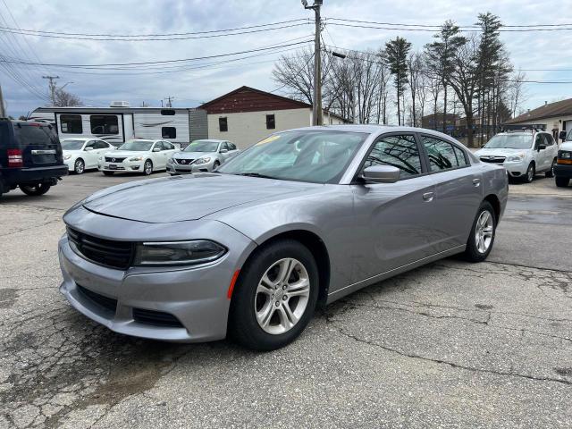 2C3CDXBG5JH151003 - 2018 DODGE CHARGER SXT SILVER photo 2