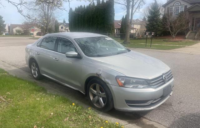 2013 VOLKSWAGEN PASSAT SE, 