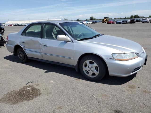 JHMCG56742C026241 - 2002 HONDA ACCORD SE SILVER photo 4