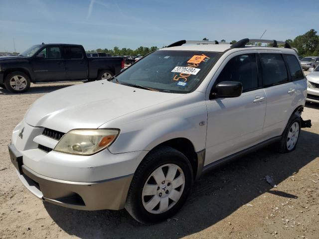 JA4LX31F05U028727 - 2005 MITSUBISHI OUTLANDER LS WHITE photo 1