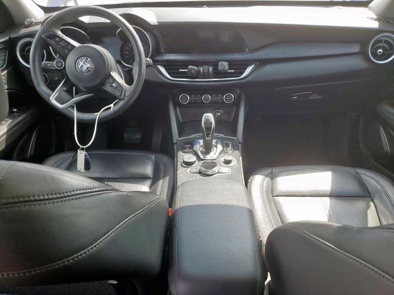 ZASPAKAN7M7D11186 - 2021 ALFA ROMEO STELVIO SPORT Blau Foto 8