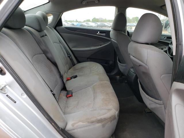 5NPEB4AC2DH679780 - 2013 HYUNDAI SONATA GLS SILVER photo 10