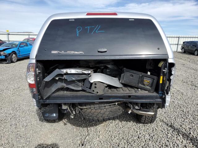 3TMLU4EN0BM062561 - 2011 TOYOTA TACOMA DOUBLE CAB SILVER photo 6