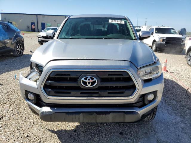 5TFAX5GN4GX065546 - 2016 TOYOTA TACOMA DOUBLE CAB SILVER photo 5