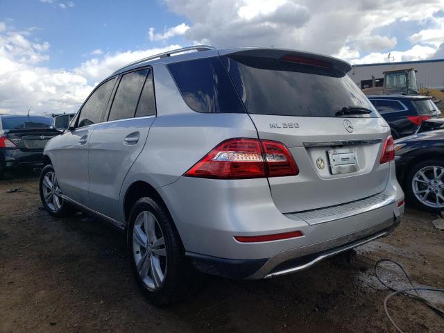 4JGDA5HB0FA477088 - 2015 MERCEDES-BENZ ML 350 4MATIC SILVER photo 2