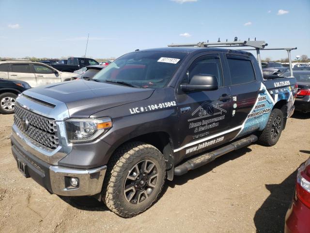 5TFDY5F16JX756870 - 2018 TOYOTA TUNDRA CREWMAX SR5 CHARCOAL photo 1