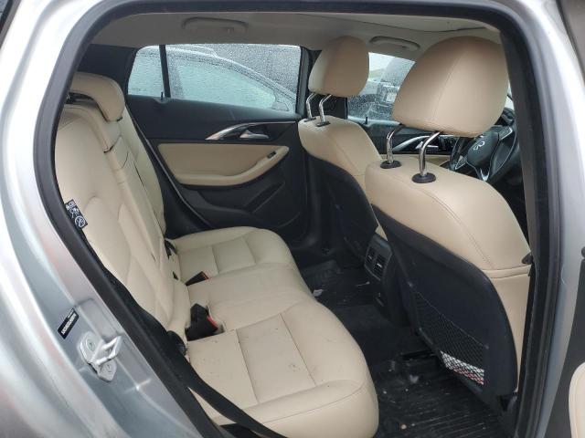 SJKCH5CRXJA056114 - 2018 INFINITI QX30 BASE SILVER photo 10