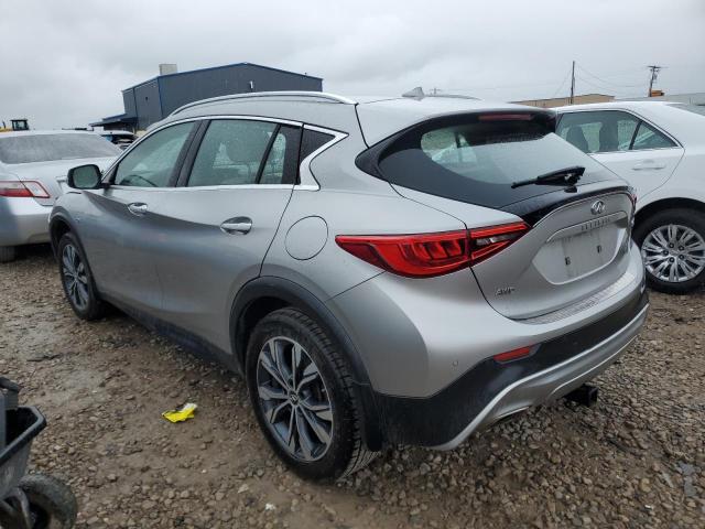 SJKCH5CRXJA056114 - 2018 INFINITI QX30 BASE SILVER photo 2