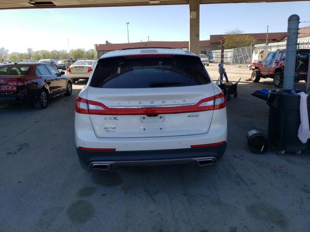 2LMPJ8LR2HBL32939 - 2017 LINCOLN MKX RESERVE WHITE photo 6