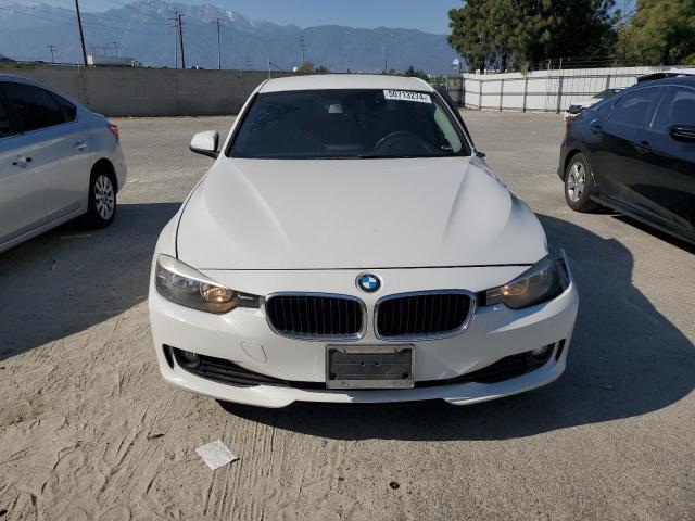 WBA3B1C59EK133675 - 2014 BMW 320 I WHITE photo 5