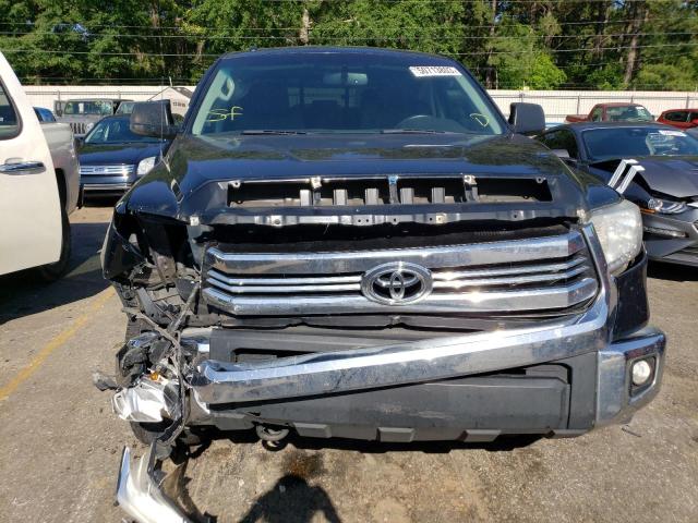 5TFUW5F12HX634958 - 2017 TOYOTA TUNDRA DOUBLE CAB SR/SR5 BLACK photo 5