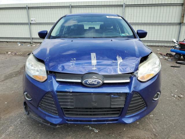 1FAHP3K22CL360023 - 2012 FORD FOCUS SE BLUE photo 5