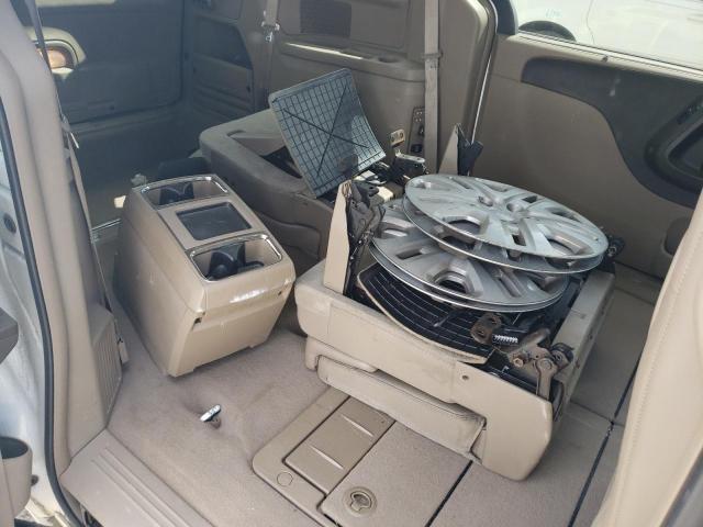 2A4RR8DG9BR604054 - 2011 CHRYSLER TOWN & COU TOURING L WHITE photo 13