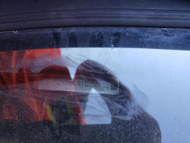 1LNHM81W72Y604525 - 2002 LINCOLN TOWN CAR EXECUTIVE BEIGE photo 12