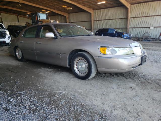 1LNHM81W72Y604525 - 2002 LINCOLN TOWN CAR EXECUTIVE BEIGE photo 4