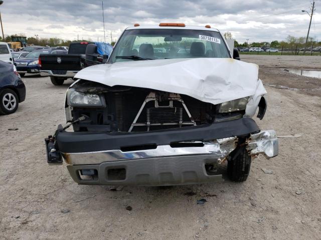 1GBJK34G13E294107 - 2003 CHEVROLET SILVERADO K3500 WHITE photo 5