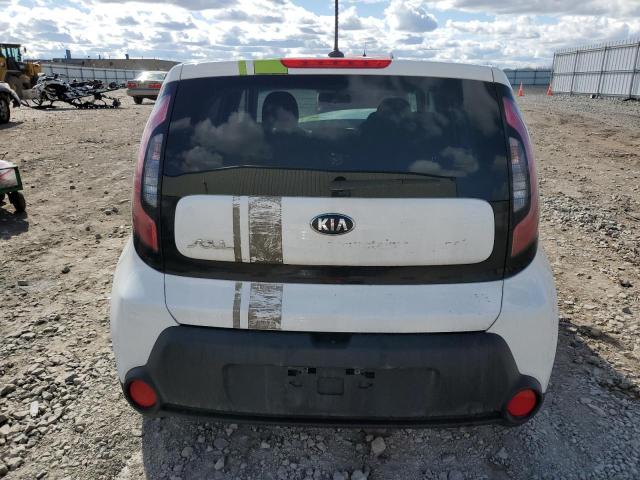 KNDJN2A20G7844168 - 2016 KIA SOUL WHITE photo 6