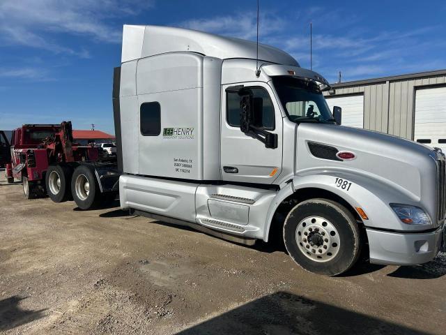 1XPBDP9X2KD612958 - 2019 PETERBILT 579 SILVER photo 1