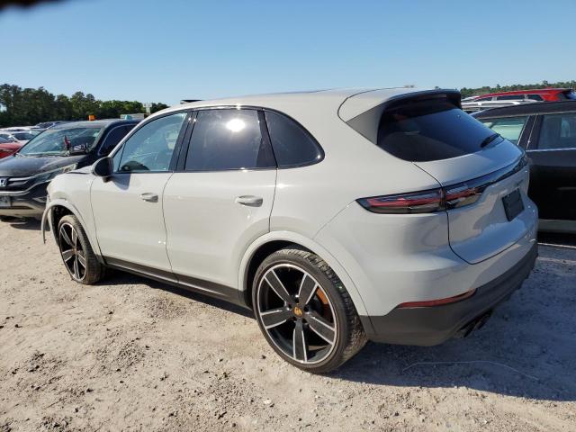 WP1AA2AY8NDA05849 - 2022 PORSCHE CAYENNE GRAY photo 2