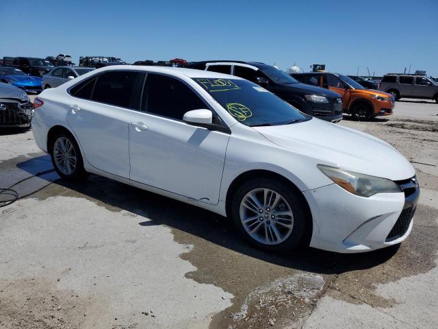 4T1BF1FK9FU027474 - 2015 TOYOTA CAMRY LE WHITE photo 4