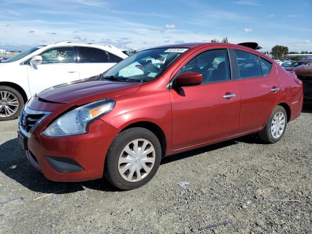 3N1CN7AP6JL842948 - 2018 NISSAN VERSA S RED photo 1