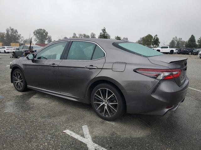 4T1G11AK8PU805017 - 2023 TOYOTA CAMRY SE NIGHT SHADE GRAY photo 2