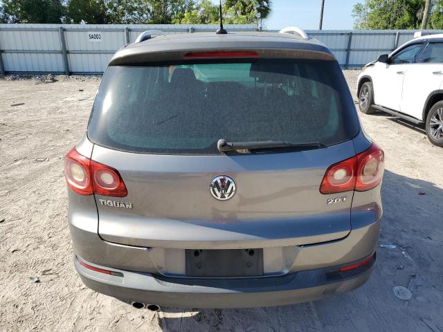 WVGAV75N99W003228 - 2009 VOLKSWAGEN TIGUAN S GRAY photo 6