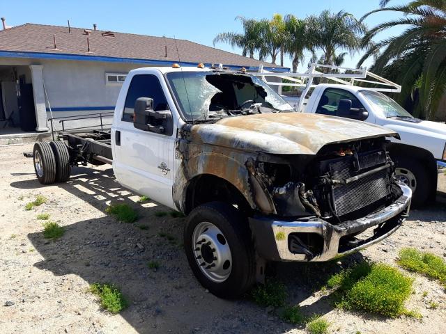 1FDUF5GT3CEA42632 - 2012 FORD F550 SUPER DUTY WHITE photo 4