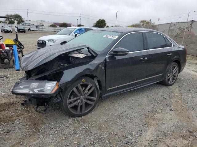 1VWDT7A31HC030206 - 2017 VOLKSWAGEN PASSAT R-LINE Schwarz Foto 1