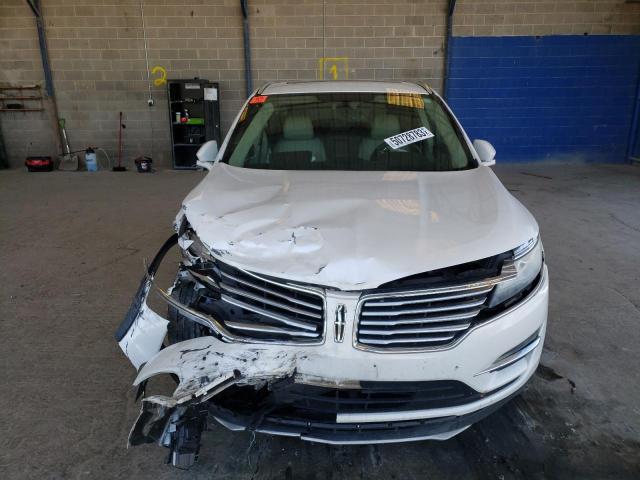 5LMCJ2C98HUL45743 - 2017 LINCOLN MKC SELECT Սպիտակ լուսանկար 5