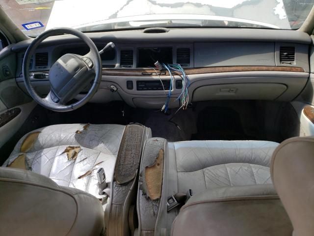 1LNLM81W3VY623443 - 1997 LINCOLN TOWN CAR EXECUTIVE WHITE photo 8