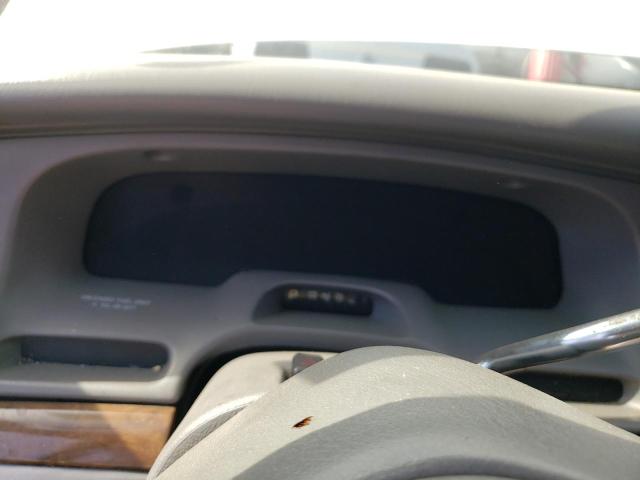 1LNLM81W3VY623443 - 1997 LINCOLN TOWN CAR EXECUTIVE WHITE photo 9