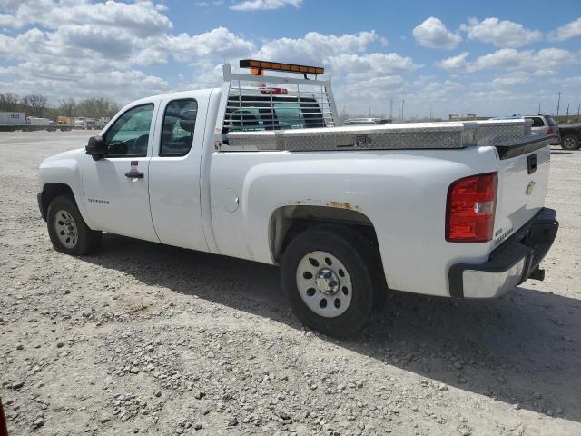 1GCRKPE71CZ317625 - 2012 CHEVROLET SILVERADO K1500 WHITE photo 2