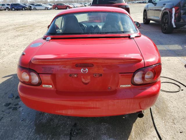 JM1NB353920231387 - 2002 MAZDA MX-5 MIATA BASE RED photo 6