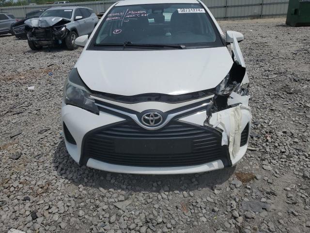 VNKKTUD36HA075908 - 2017 TOYOTA YARIS L WHITE photo 5