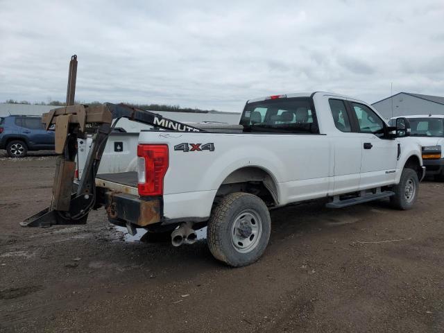 1FT8X3BT4HEE69243 - 2017 FORD F350 SUPER DUTY WHITE photo 3