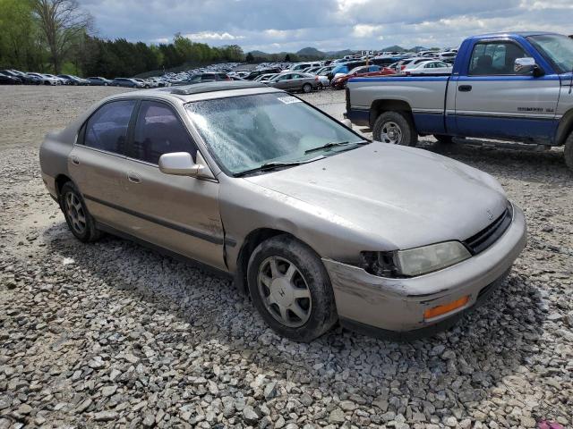 1HGCD5663SA111067 - 1995 HONDA ACCORD EX GOLD photo 4