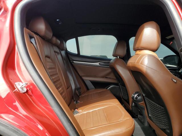 ZASFAKNN0J7B94701 - 2018 ALFA ROMEO STELVIO TI SPORT RED photo 11