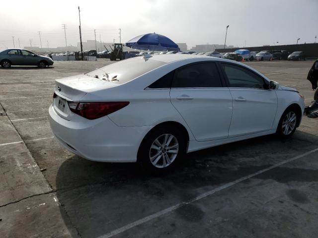 5NPEB4AC9DH714377 - 2013 HYUNDAI SONATA GLS WHITE photo 3