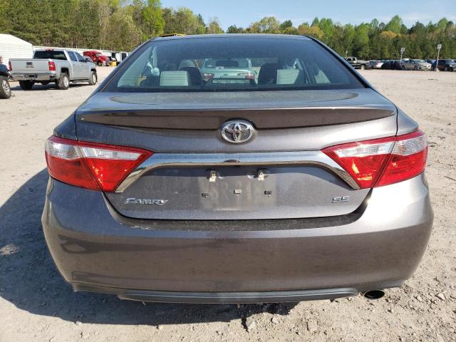 4T1BF1FK6GU580021 - 2016 TOYOTA CAMRY LE GRAY photo 6