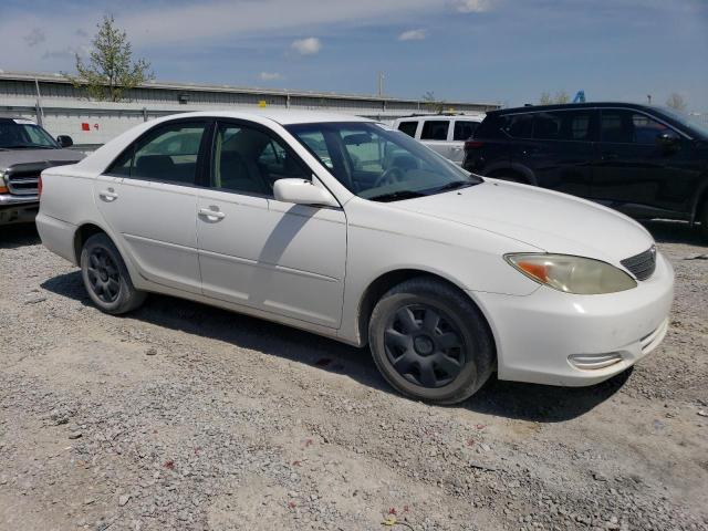 JTDBE32K920012550 - 2002 TOYOTA CAMRY LE WHITE photo 4