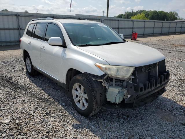 5TDZA3EH4DS036829 - 2013 TOYOTA HIGHLANDER BASE WHITE photo 4