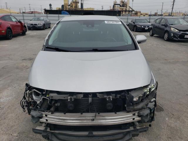 JTDKARFP4H3066656 - 2017 TOYOTA PRIUS PRIM ვერცხლისფერი ფოტო 5