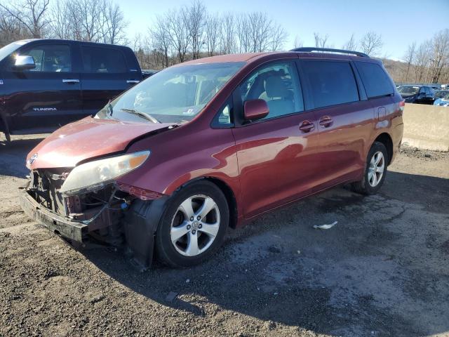 2011 TOYOTA SIENNA LE, 